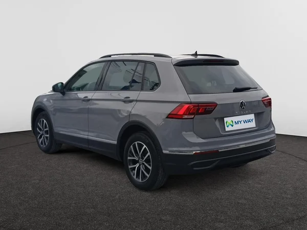 VOLKSWAGEN Tiguan Dsl (2020) — foto 8 van 19