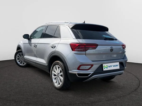 VOLKSWAGEN T-Roc (2022) — foto 12 van 25
