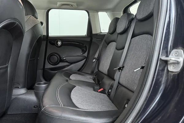 Mini Mini 5 Doors (F55 LCI II) (2021) — foto 22 van 23