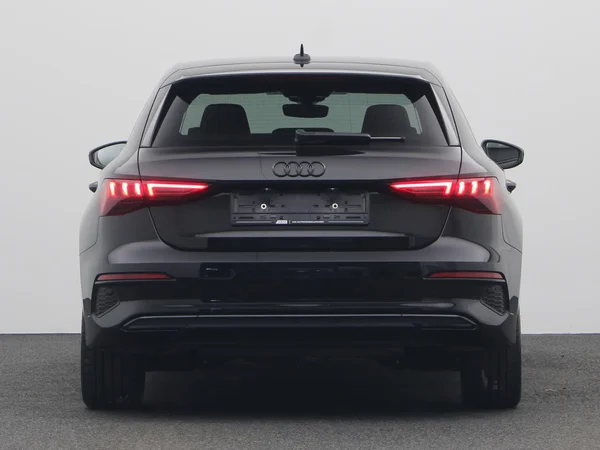AUDI A3 Sportback (2024) — foto 17 van 20