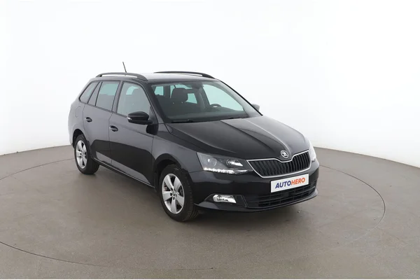 Skoda Fabia (2017) — foto 14 van 16