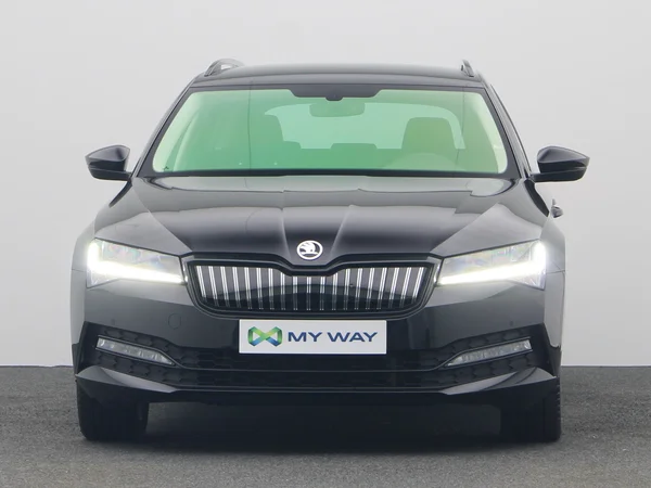 SKODA Superb Combi (2024) — foto 19 van 23