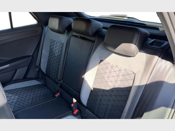 Volkswagen T-Roc (2025) — foto 2 van 29