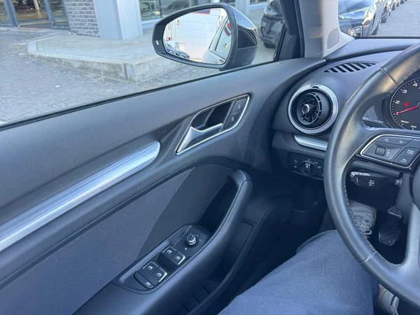AUDI A3 Sportback (2019) — foto 7 van 24