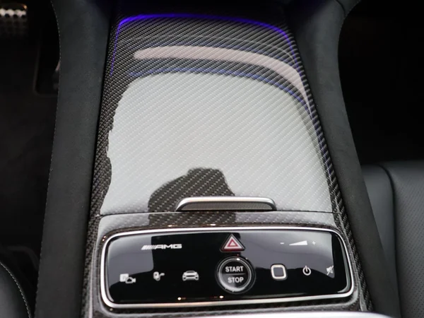 Mercedes-Benz EQE (2025) — foto 13 van 33