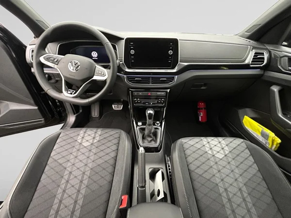 VOLKSWAGEN T-Cross (2026) — foto 2 van 23