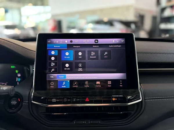 Jeep Compass (2022) — foto 13 van 21