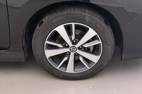 Nissan Leaf (2021) — foto 24 van 41