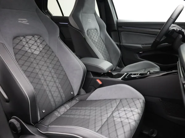 VOLKSWAGEN Golf VIII (2023) — foto 15 van 20
