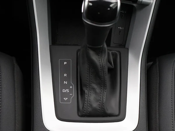AUDI Q3 PHEV (2022) — foto 10 van 23