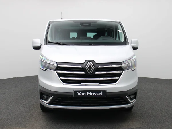 Renault Trafic (2024) — foto 23 van 40