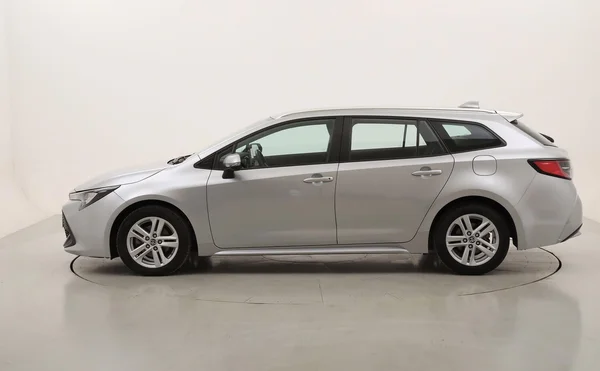 Toyota Corolla SW Hybrid (HEV) (2022) — foto 12 van 26