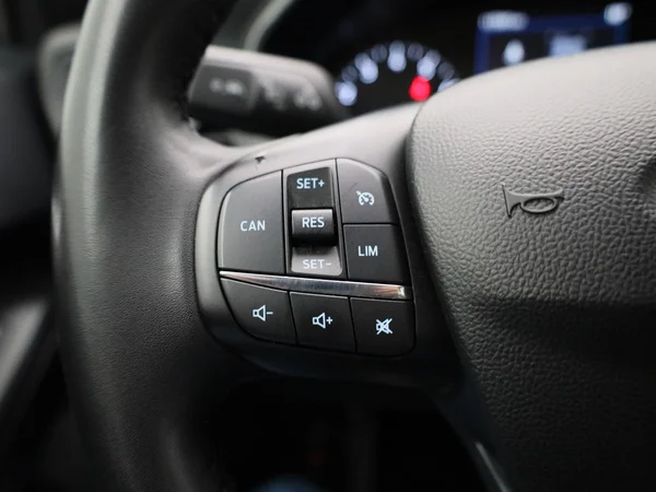 Ford Focus (2022) — foto 9 van 38