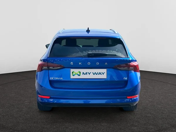 SKODA Octavia Combi PHEV (2020) — foto 2 van 26
