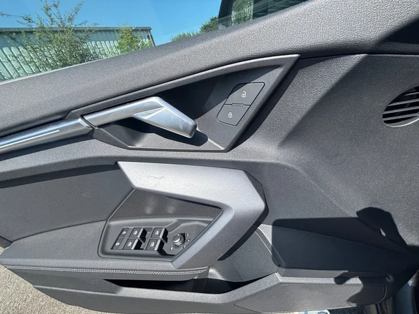 AUDI A3 Sedan (2025) — foto 9 van 24