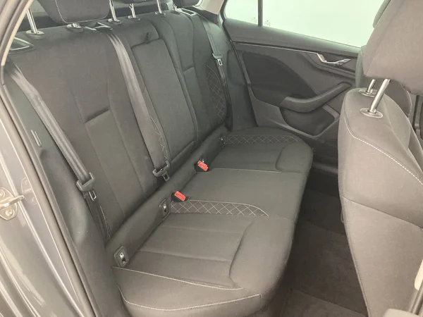 SKODA Kamiq (2023) — foto 30 van 36