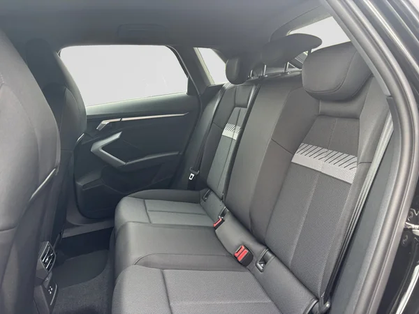 AUDI A3 Allstreet (2024) — foto 9 van 20
