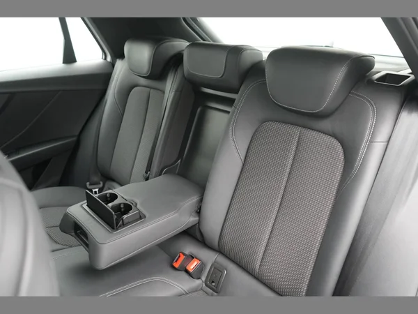 AUDI Q2 (2023) — foto 4 van 29