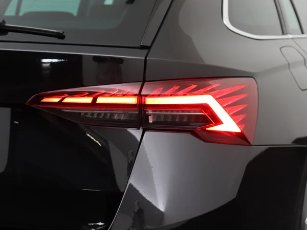 SKODA Octavia Combi (2025) — foto 9 van 20