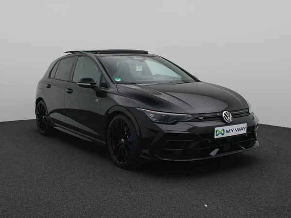 VOLKSWAGEN Golf VIII R (2025) — foto 12 van 19