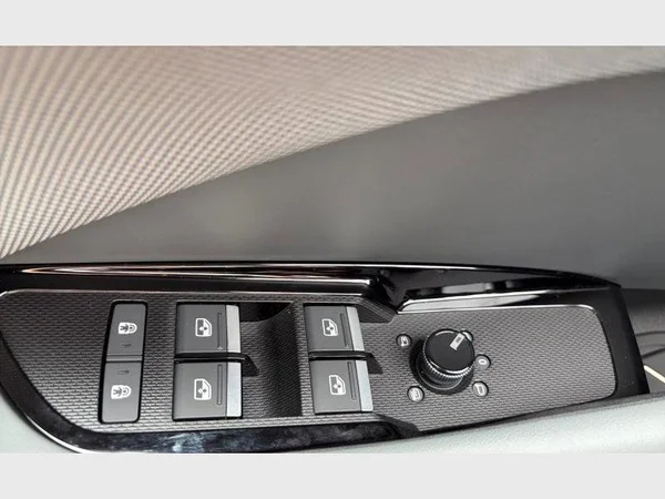 AUDI Q3 SUV e-hybrid (2026) — foto 17 van 26