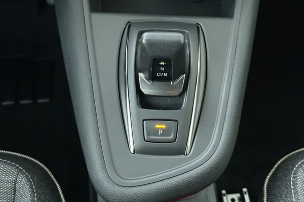 Renault Captur E-Tech (HEV) (2026) — foto 4 van 16