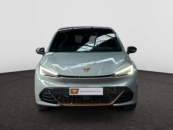 CUPRA Born (2023) — foto 12 van 18