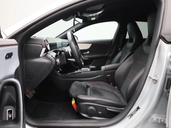 Mercedes-Benz CLA (2022) — foto 3 van 45