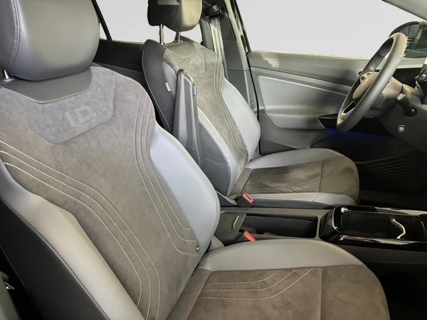 VOLKSWAGEN ID.5 (2025) — foto 8 van 23