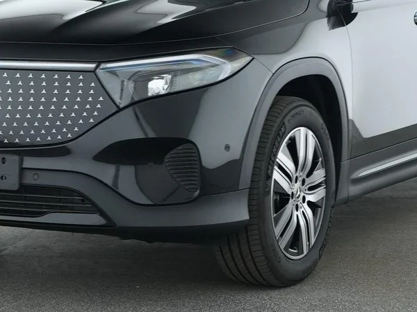Mercedes-Benz EQB (2025) — foto 5 van 11