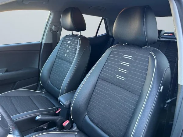 KIA Stonic (2024) — foto 2 van 33