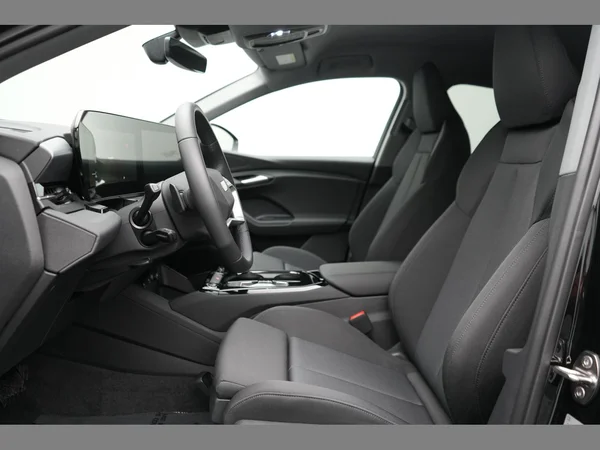 AUDI Q6 Sportback e-tron (2025) — foto 30 van 32