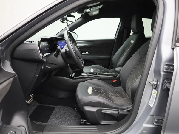 Opel Mokka (2023) — foto 3 van 38