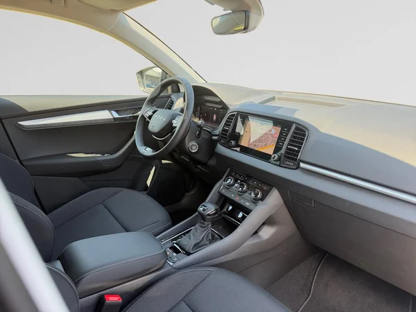 SKODA Karoq (2025) — foto 15 van 21