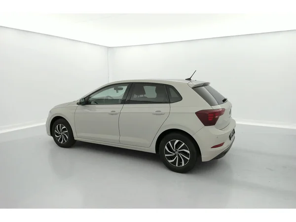 VOLKSWAGEN Polo (2025) — foto 2 van 36