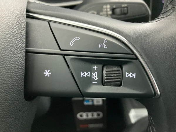 AUDI Q3 (2022) — foto 16 van 36