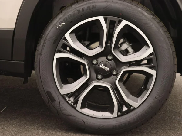 Jeep Avenger (2025) — foto 23 van 25