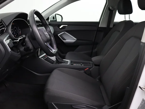 AUDI Q3 (2022) — foto 2 van 29