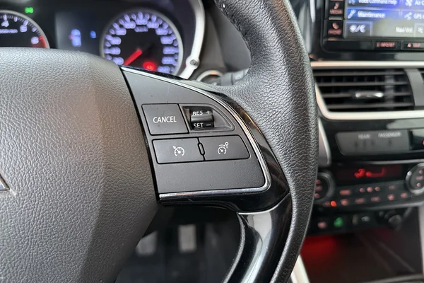 Mitsubishi Eclipse Cross (2019) — foto 7 van 29