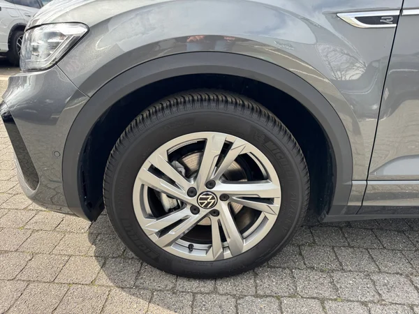 VOLKSWAGEN T-Roc (2022) — foto 15 van 24