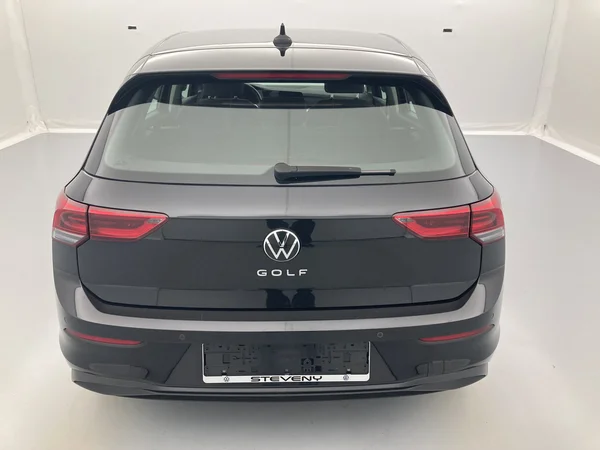 VOLKSWAGEN Golf VIII (2021) — foto 19 van 36
