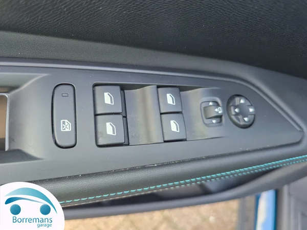 Peugeot 5008 (2022) — foto 23 van 27