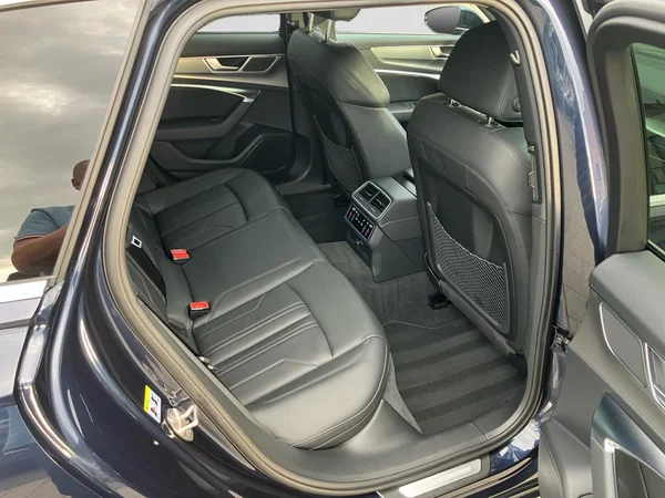 AUDI A6 Avant (2023) — foto 14 van 25