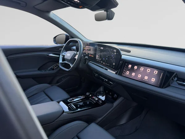 AUDI Q6 e-tron (2026) — foto 14 van 20