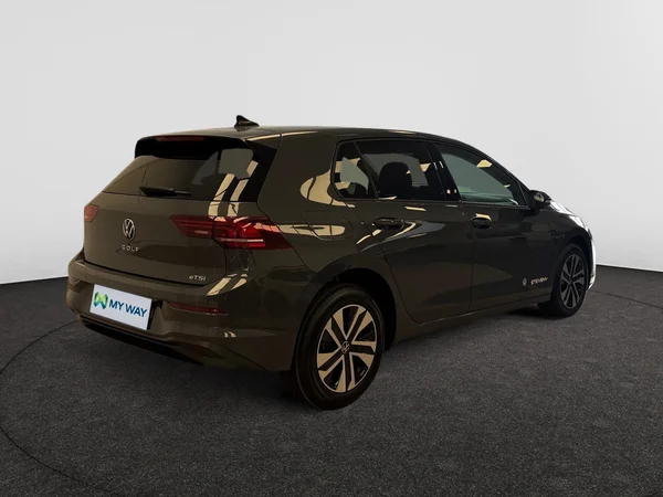 VOLKSWAGEN Golf VIII (2026) — foto 13 van 15