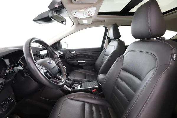 Ford Kuga (2018) — foto 16 van 16