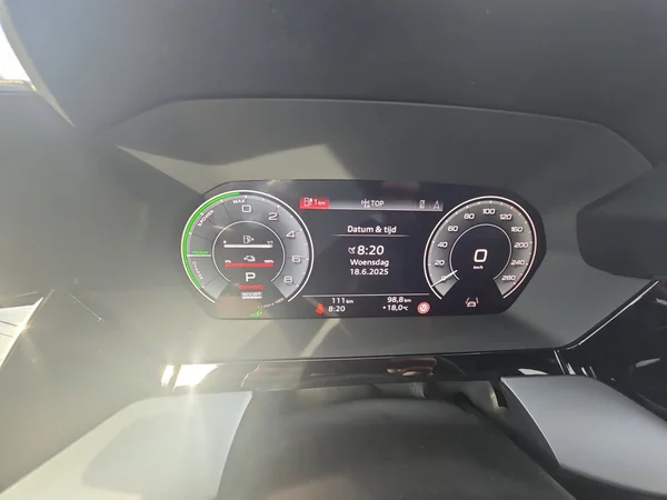 AUDI A3 Sportback PHEV (2025) — foto 19 van 24