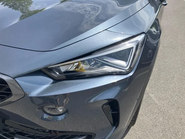 CUPRA Formentor e-Hybrid (PHEV) (2024) — foto 8 van 24