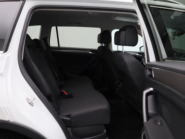 Volkswagen Tiguan (2022) — foto 36 van 45