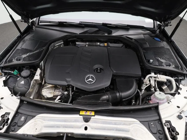 Mercedes-Benz C-Klasse (2021) — foto 32 van 41